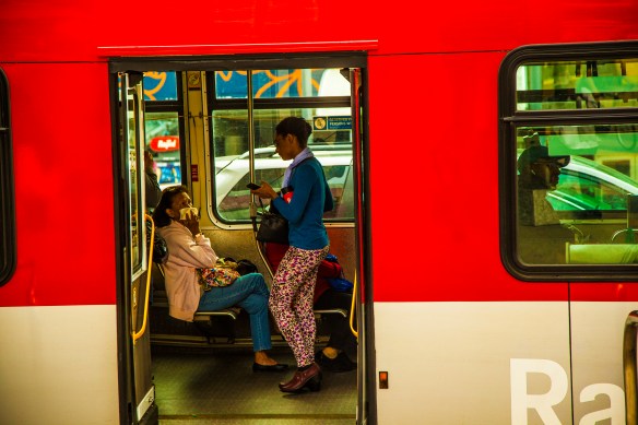 METROSQUARE(WOMANBUS)A